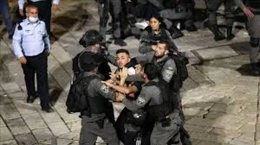 قوات الاحتلال الإسرئيلية تعتقل 33 عاملا فلسطينيا جنوب القدس