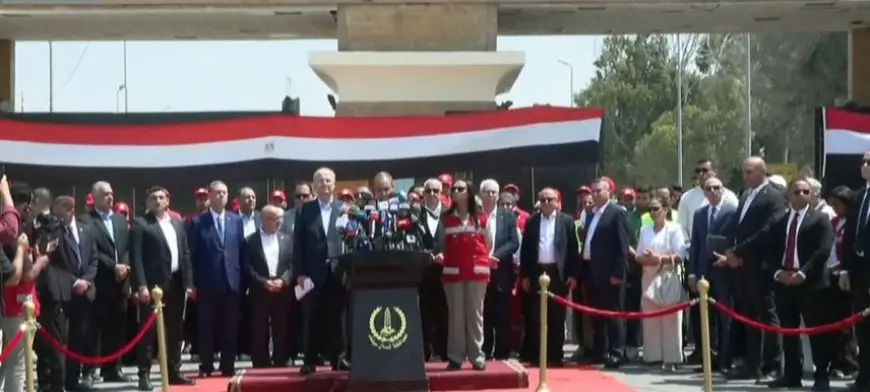 وزير الخارجية: وفود فلسطينية وقطرية موجودة في مصر لبحث وقف إطلاق النار بغزة