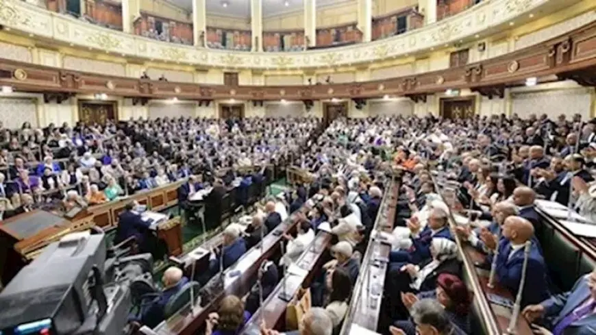 مواعيد العمل الرسمية من 5 فجرًا إلى 12 ظهرًا.. تفاصيل مقترح برلماني