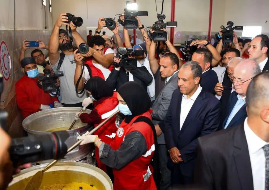 جمعية الهلال الأحمر المصري: المطبخ الإنساني نجح في إدخال مليوني رغيف خبز وأكثر من نصف مليون وجبة ساخنة لغزة