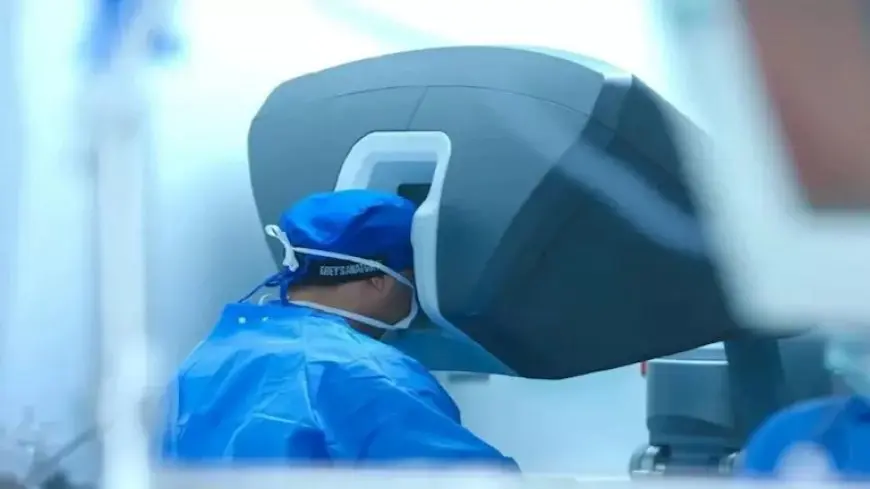 إجراء أول عملية زراعة قوقعة باستخدام اليد الروبوتية في السعودية