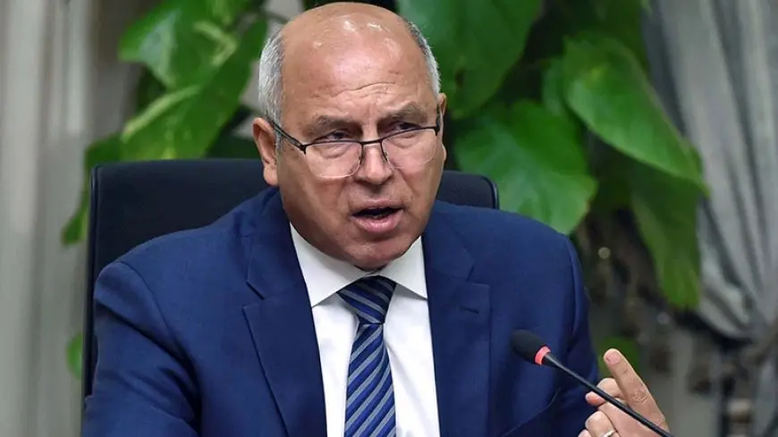 كامل الوزير لمصنعي الأسمنت: خفضوا الأسعار وخففوا الأعباء على الناس