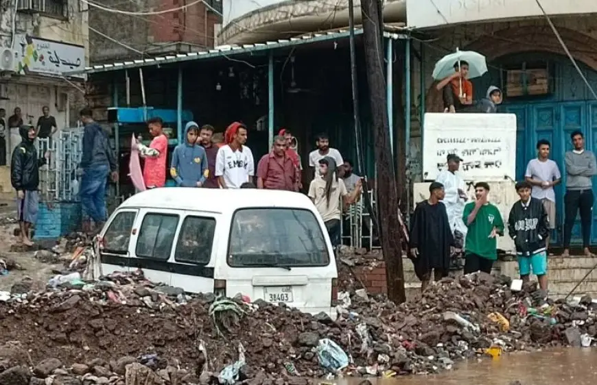إصابات بشرية وخسائر مادية كبيرة جراء السيول في عدن باليمن