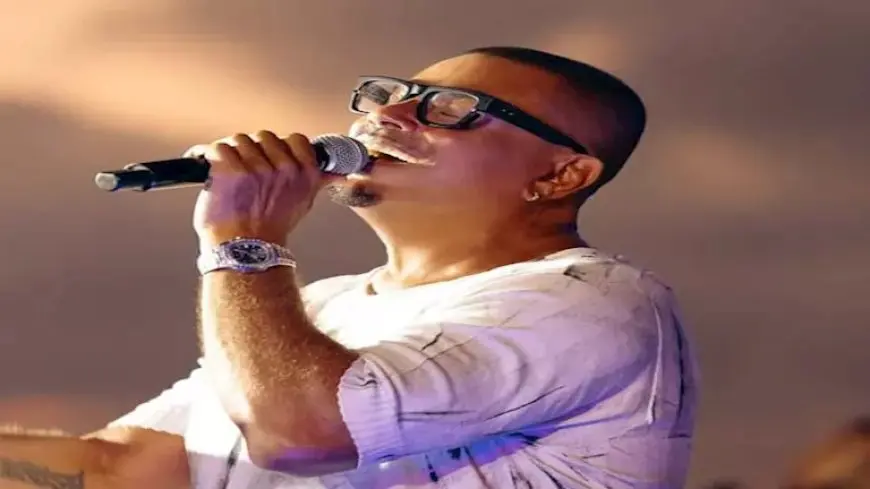 بالفيديو | رقص عمرو دياب على موسيقى “أشغال شقة” في حفل الساحل.. وهشام ماجد يعلق