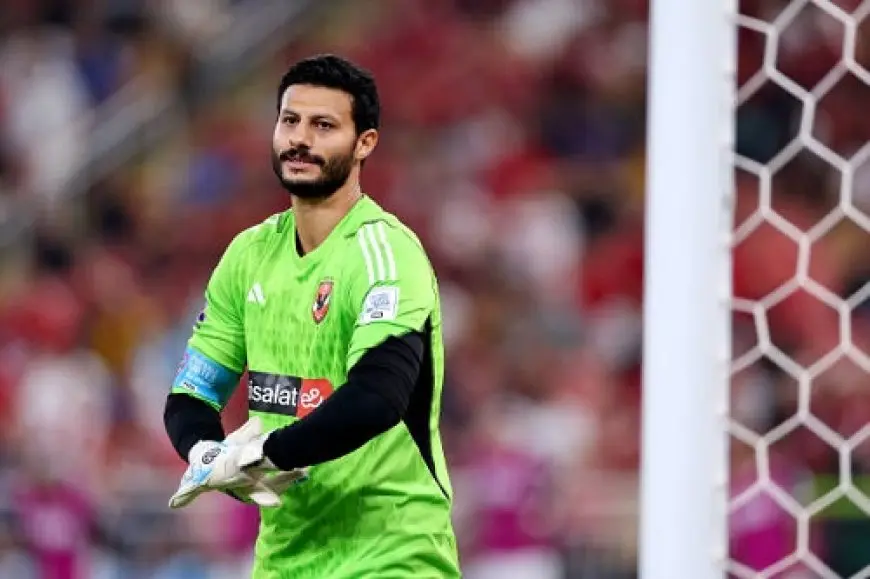 الأهلي ينعى والد محمد الشناوي