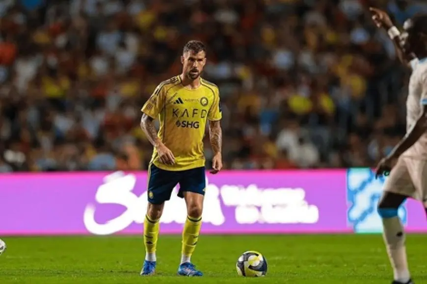 إينييجو مارتينيز: لست في إجازة مع النصر