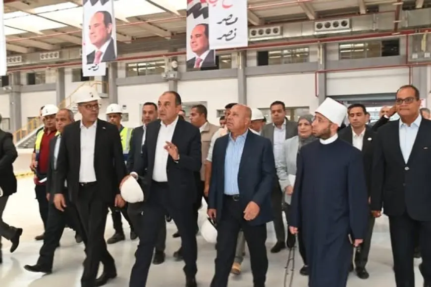 وزراء الصناعة وقطاع الأعمال العام والعمل والأوقاف يتفقدون مصانع شركة النصر للسيارات بحلوان