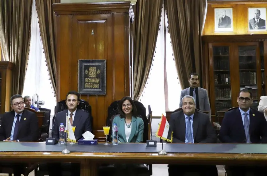 رئيس القضاء الأعلى يستقبل المدير التنفيذي للأكاديمية الوطنية للتدريب ونائبه للتهنئة بالمنصب الجديد