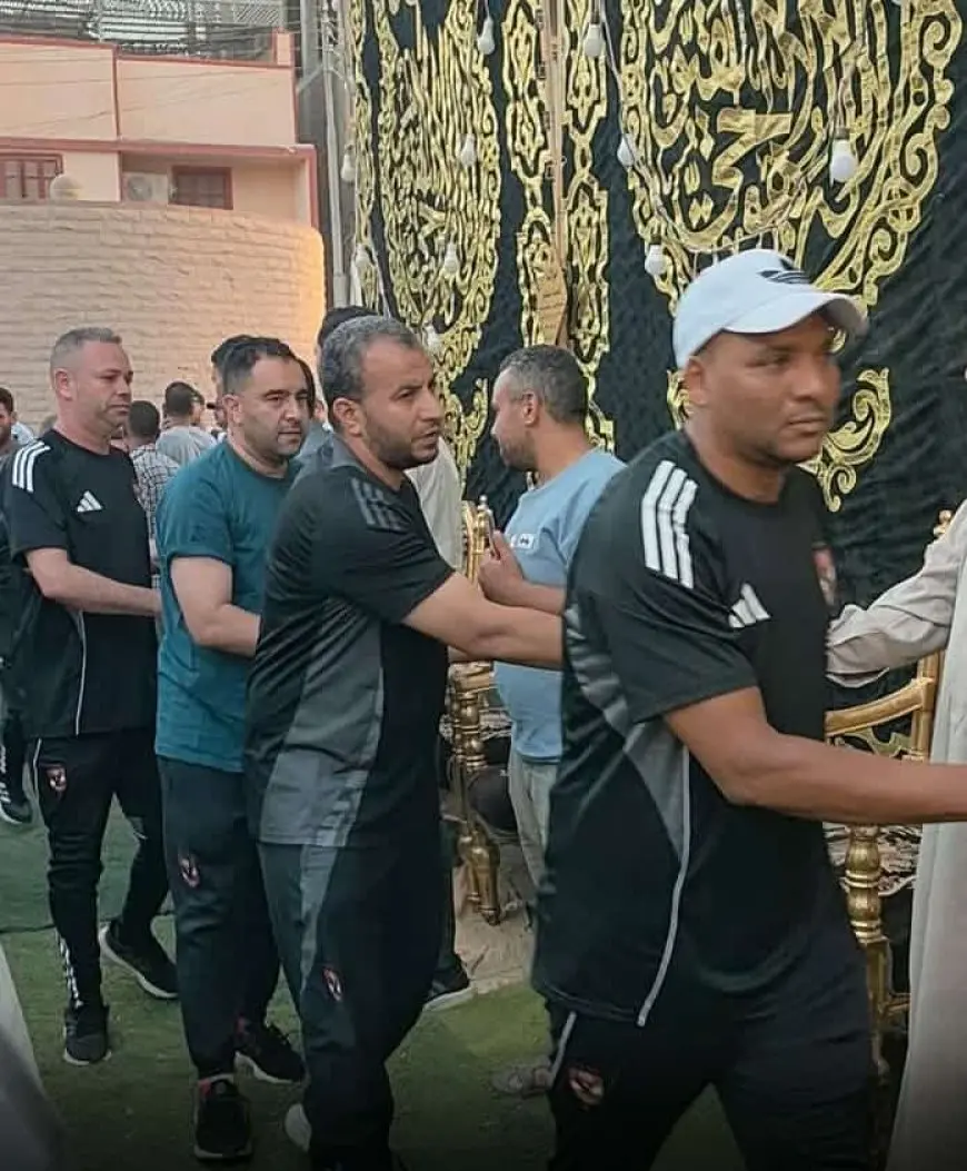 بحضور شخصيات رياضية ومشاركة أهالي كفر الشيخ.. محمد الشناوي يتلقى العزاء في وفاة والده