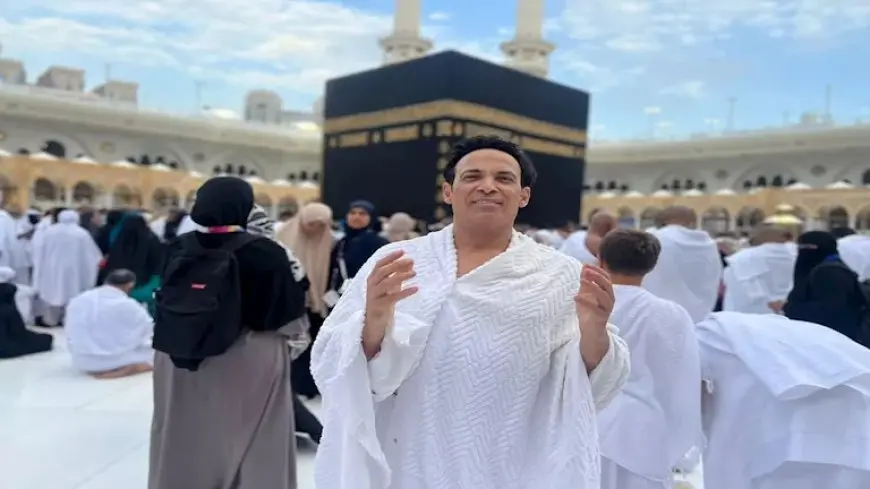 سعد الصغير يؤدي مناسك العمرة.. والجمهور: “ادعيلي واخلع الباروكة”