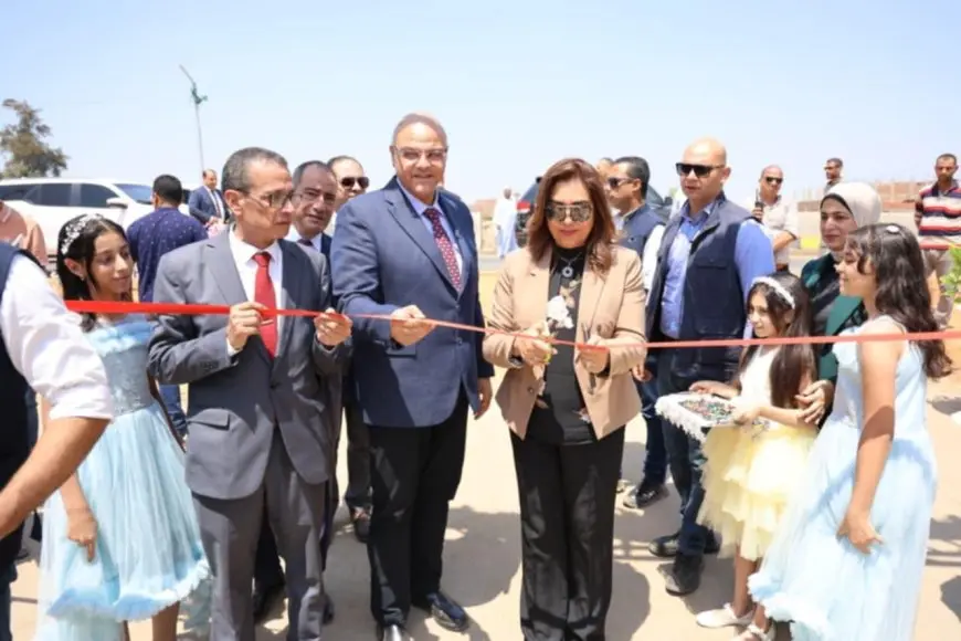 وزيرة التنمية المحلية ومحافظ القليوبية يفتتحان المحطة الوسيطة لجمع المخلفات بالقناطر الخيرية