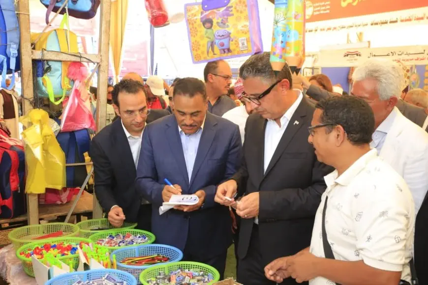 وزير التموين ومحافظ مطروح يتفقدا مشروعات وخدمات التموين بالمحافظة