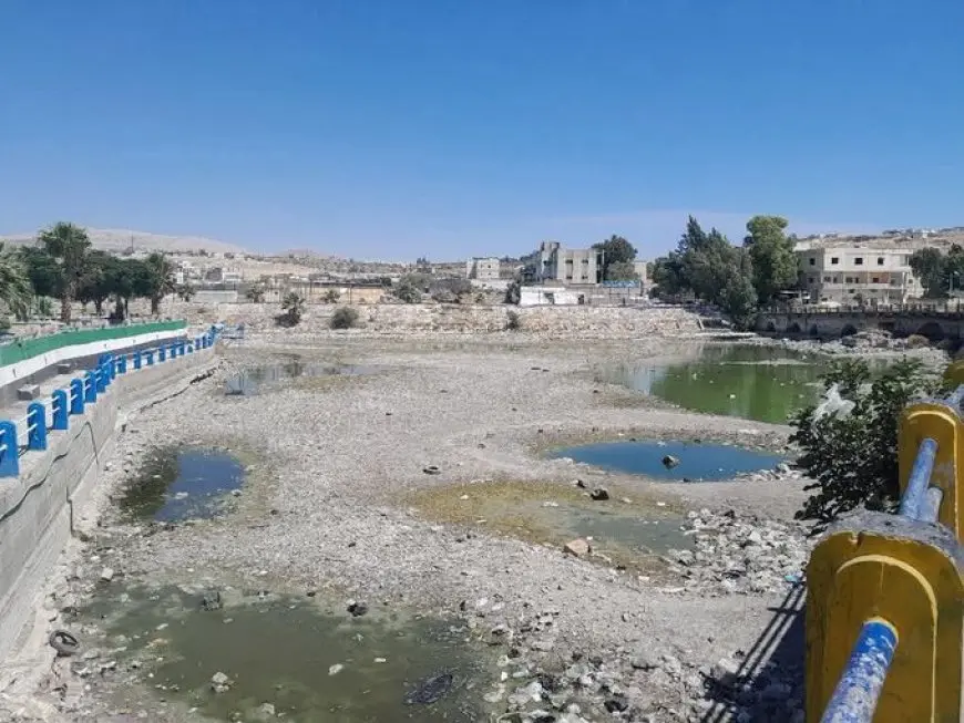 لأول مرة منذ 54 عاما.. جفاف نهر العاصي في شمال غرب سوريا