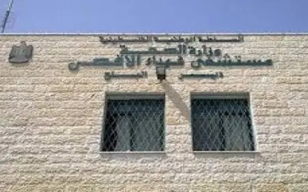 جيش الاحتلال يستهدف مبنى العيادات الخارجية بمستشفى شهداء الأقصى وسط غزة