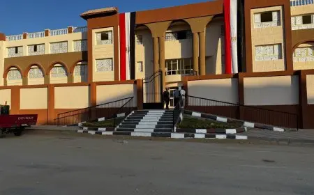 وزير الإسكان: تسليم أول مدرسة تجريبي ودفع العمل بالمشروعات السكنية في أكتوبر الجديدة