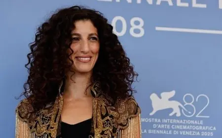 استقبال مؤثر للفيلم الليبي بابا والقذافي في عرضه العالمي بمهرجان فينيسيا السينمائي