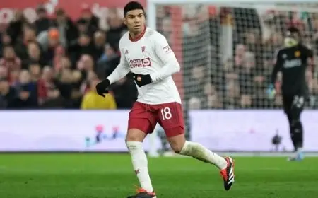 كاسيميرو: صفقات مانشستر يونايتد الجديدة ستمنحنا دفعة قوية هذا الموسم