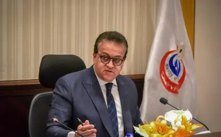 وزير الصحة: غلق المستشفى الخاص والإحالة للتحقيق عقوبة فورية لأي مستشفى يطلب من المريض مقابلا ماديا للعلاج الطارئ