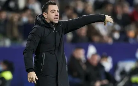 شوبير: تدريب تشافي للأهلي لا يُبهرني