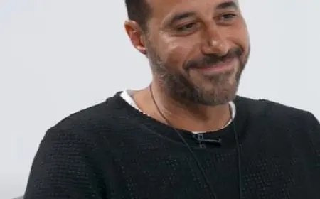 فيديو.. أحمد السعدني يتأثر أثناء الحديث عن وفاة طليقته: ربنا ما يوريها لحد