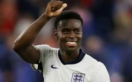 جيهي يقلب الطاولة على كريستال بالاس.. ويتمسك بحلم ليفربول