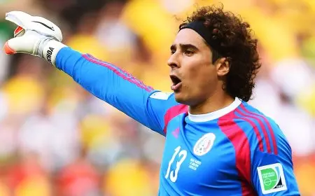 الحارس المكسيكي أوتشوا يتخلف عن التوقيع لبورجوس الإسباني بعد الاختباء في مقهى