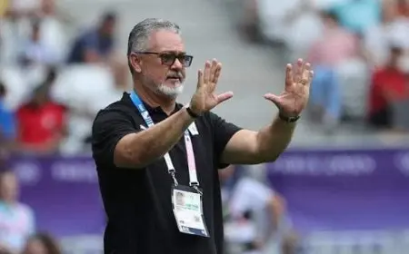 ميكالي ينفي مفاوضاته مع الأهلي