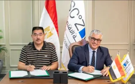 باستثمارات 8 ملايين دولار.. اقتصادية قناة السويس توقع عقد مشروع صيني للملابس الجاهزة بالقنطرة غرب