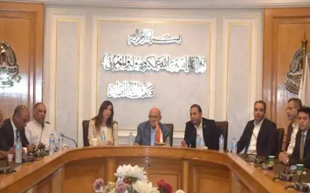 غرفة القاهرة تجتمع لتنظيم معرض أهلًا مدارس الرئيسي بمدينة نصر