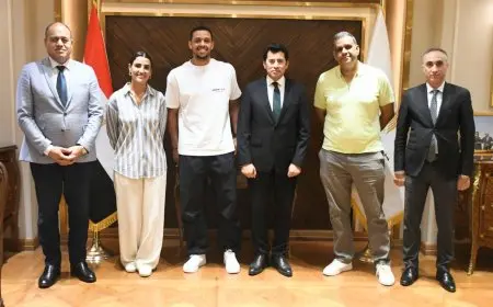 وزير الرياضة يلتقي رئيس اتحاد الإسكواش واللاعب مصطفى عسل