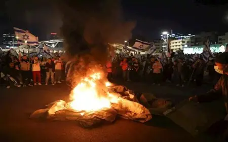 إعلام عبري: اعتقال متظاهرين أضرما النار قرب منزل نتنياهو