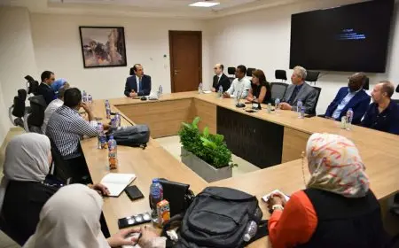 الصحة تستقبل وفد المركز الأفريقي لمكافحة الأمراض والوقاية منها