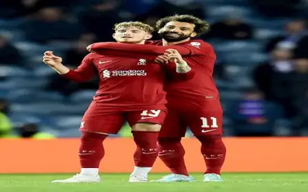 ستغادر بطلا.. محمد صلاح يودع هارفي إليوت برسالة مؤثرة