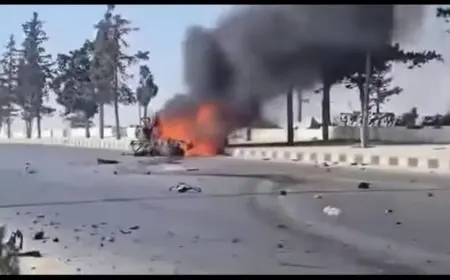 طيران مسير مجهول يستهدف سيارة مدنية في حلب شمالي سوريا