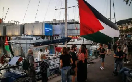 بينما يبقى العالم صامتا.. نحن نُبحر: ما الذي نعرفه عن أسطول الصمود المتجه إلى غزة؟