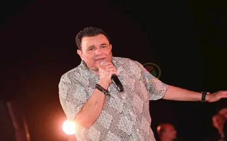 محمد فؤاد يغني “أمريكا شيكا بيكا”: حذرنا منها زمان واللي يجي جنبنا نقرقشه