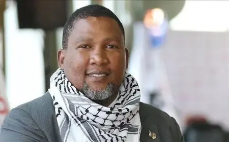 “مهمة لإنهاء حصار الـ18 عامًا”.. حفيد نيلسون مانديلا ينضم إلى أسطول غزة