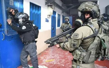 حماس ونادي الأسير يدينان إدخال الاحتلال أسلحة جديدة للسجون.. ما هي تلك الأسلحة؟