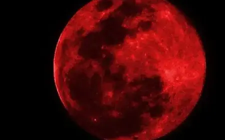 ظاهرة القمر الدموي.. ما معنى خسوفه الكلي غدا؟