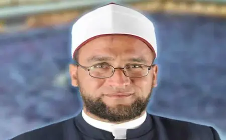 الشيخ أحمد خليل يرد على الفنانة أمل حجازي: هل لم يطلب الله من النساء تغطية شعورهن؟