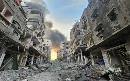 الجيش الإسرائيلي يقصف مقر نادي الجزيرة بمدينة غزة