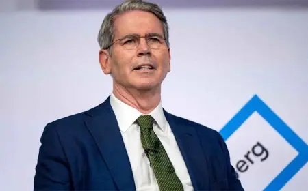 وزير الخزانة الأمريكي: الولايات المتحدة وأوروبا تبحثان فرض عقوبات جديدة على روسيا