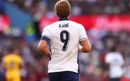 برشلونة يضع هاري كين خيارًا مثاليًا لخلافة ليفاندوفسكي