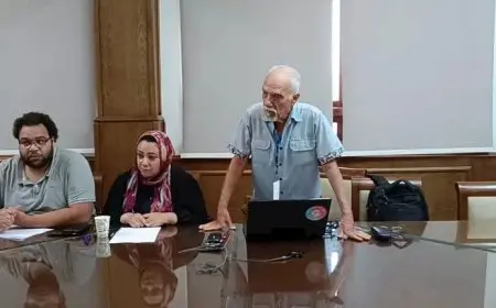 سافاس باتساليدس يقدم ورشة النقد والمسرح المعاصر بالمهرجان التجريبي