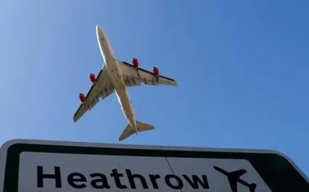 إعادة فتح صالة ركاب في مطار هيثرو بلندن بعد تحقيق بشأن احتمال وجود مواد خطيرة