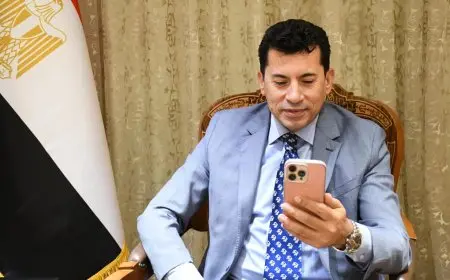 وزير الرياضة يطمئن على بعثة المنتخب قبل مواجهة بوركينا فاسو