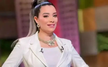مروة صبري تهاجم أمل حجازي بسبب الحجاب: “ألبسيه أو أقلعيه وانتي ساكتة”