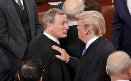 رئيس المحكمة العليا الأمريكية يواصل تجميد تمويل ترامب المهدد لـ5 مليارات مساعدات خارجية.