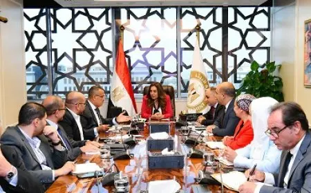 منال عوض: تطوير البلوهول وقرية الغرقانة يعزز نشر السياحة البيئية القائمة على صون الموارد الطبيعية