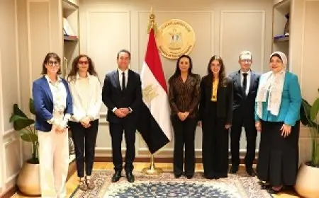 وزيرة التضامن الاجتماعي تبحث مع السفير الفرنسي تعزيز التعاون في الحماية الاجتماعية والتمكين الاقتصادي